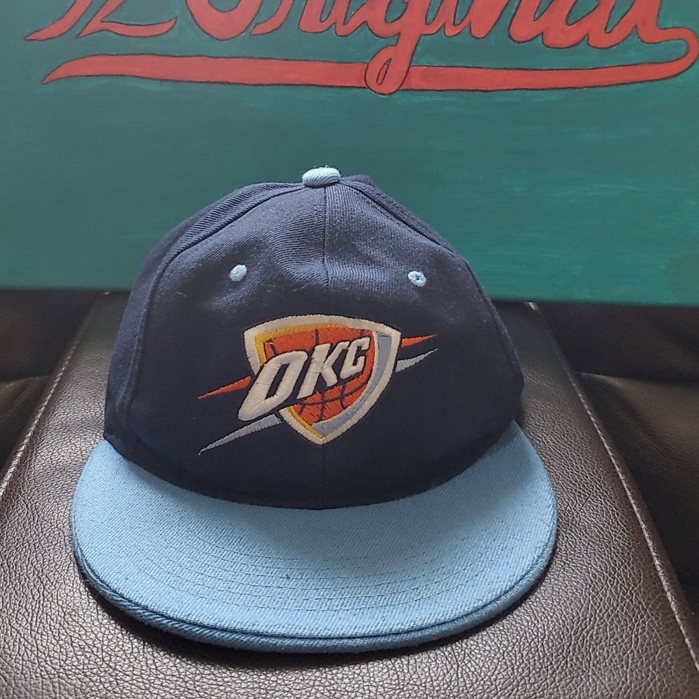 OKC Thunder navy & baby blue brimmed snapback🏀🌩